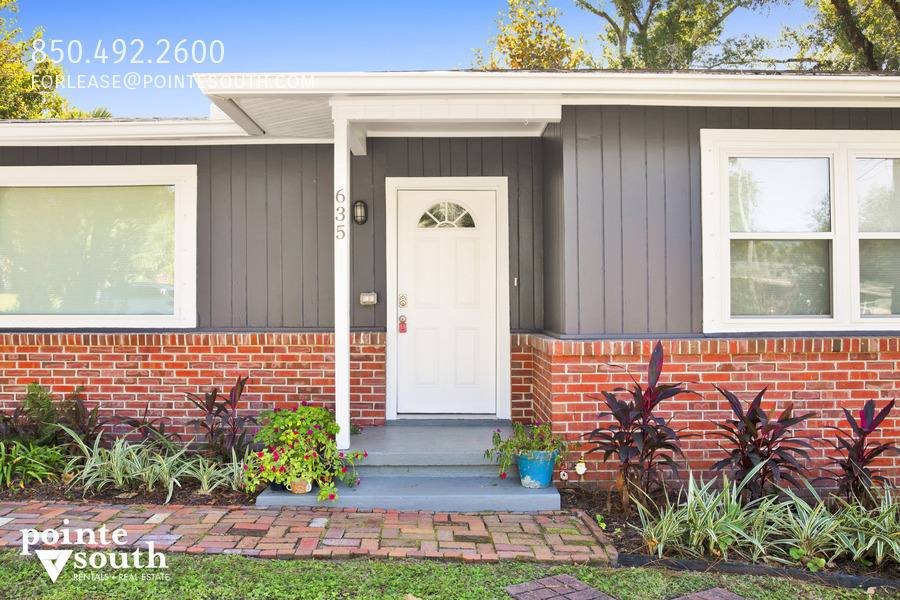 House for rent at 635 W Lee St, Pensacola, FL 32501