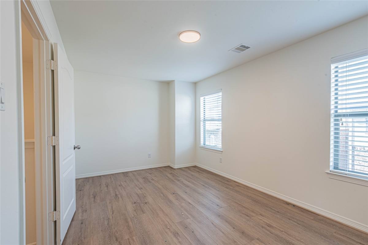 Townhouse for rent at 8117 Silverton Creek Lane, Houston, TX 77040