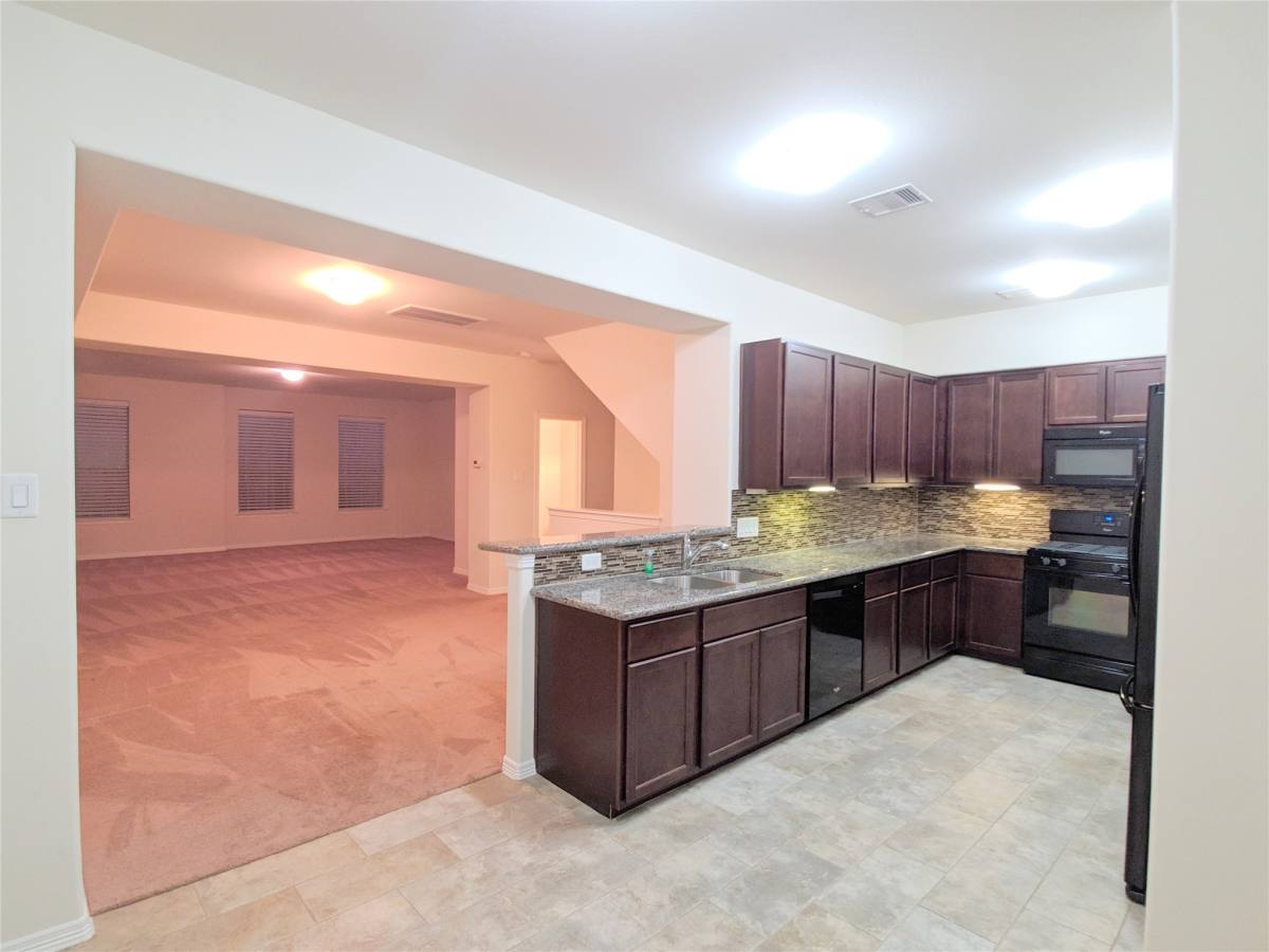 Townhouse for rent at 8117 Silverton Creek Lane, Houston, TX 77040