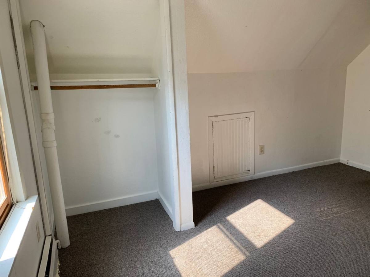 Apartment for rent at 1120 Pine St, Brainerd, MN 56401