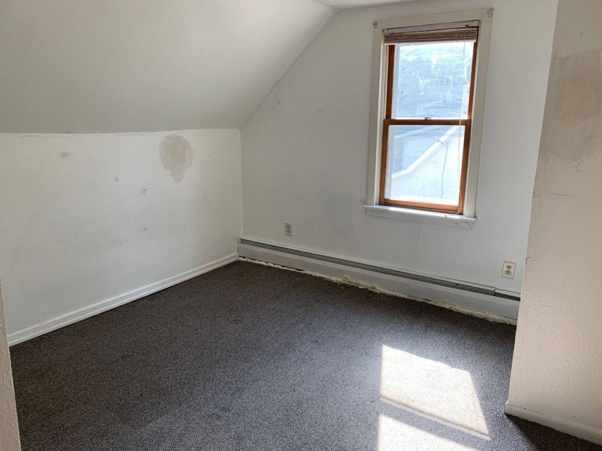 Apartment for rent at 1120 Pine St, Brainerd, MN 56401