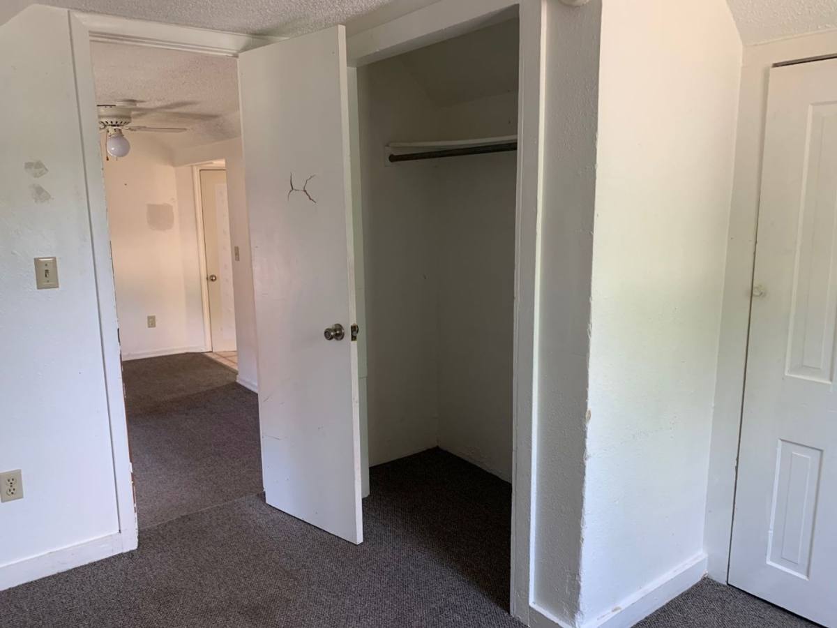 Apartment for rent at 1120 Pine St, Brainerd, MN 56401