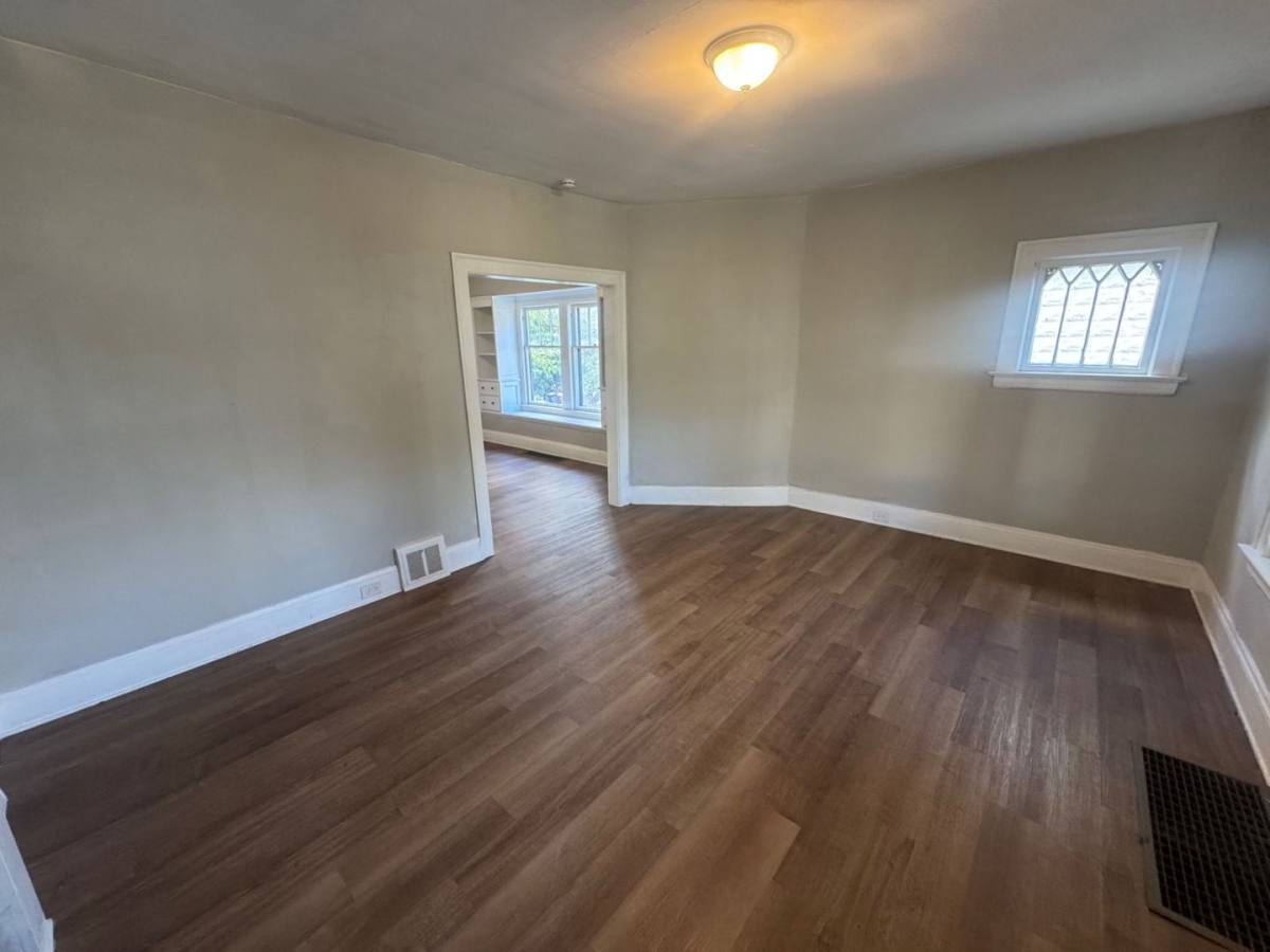 Apartment for rent at 14200 Scioto Ave, Cleveland, OH 44112