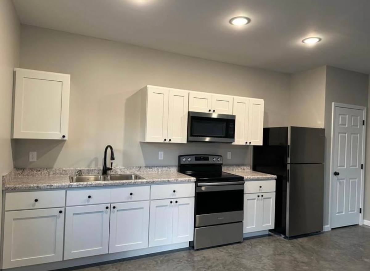 Apartment for rent at 802 Crown St, Marble Hill, MO 63764