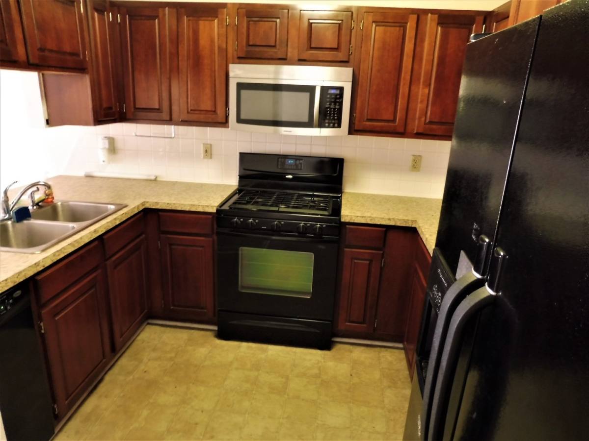 Townhouse for rent at 504 Ashley Oaks Pvt Dr, Kingsport, TN 37663