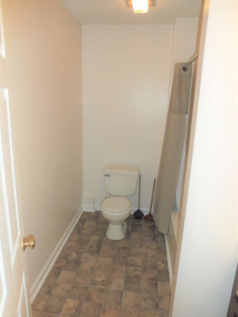 Townhouse for rent at 504 Ashley Oaks Pvt Dr, Kingsport, TN 37663