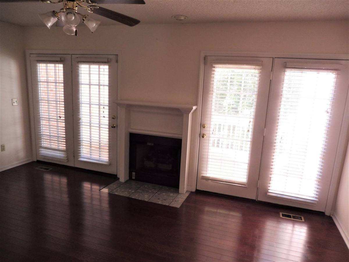 Townhouse for rent at 504 Ashley Oaks Pvt Dr, Kingsport, TN 37663