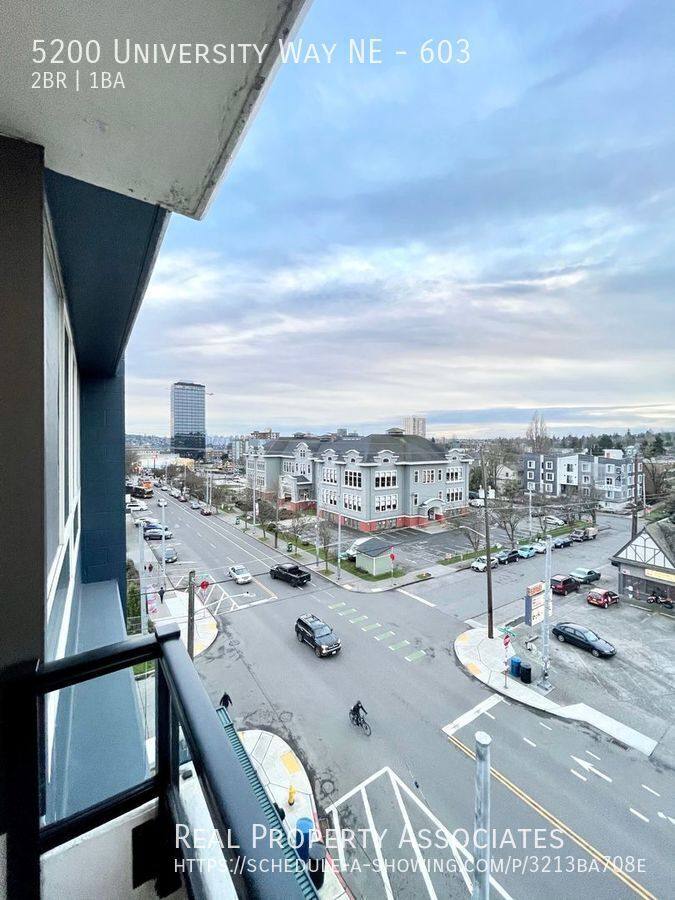 Apartment for rent at 5200 University Way NE #603, Seattle, WA 98105
