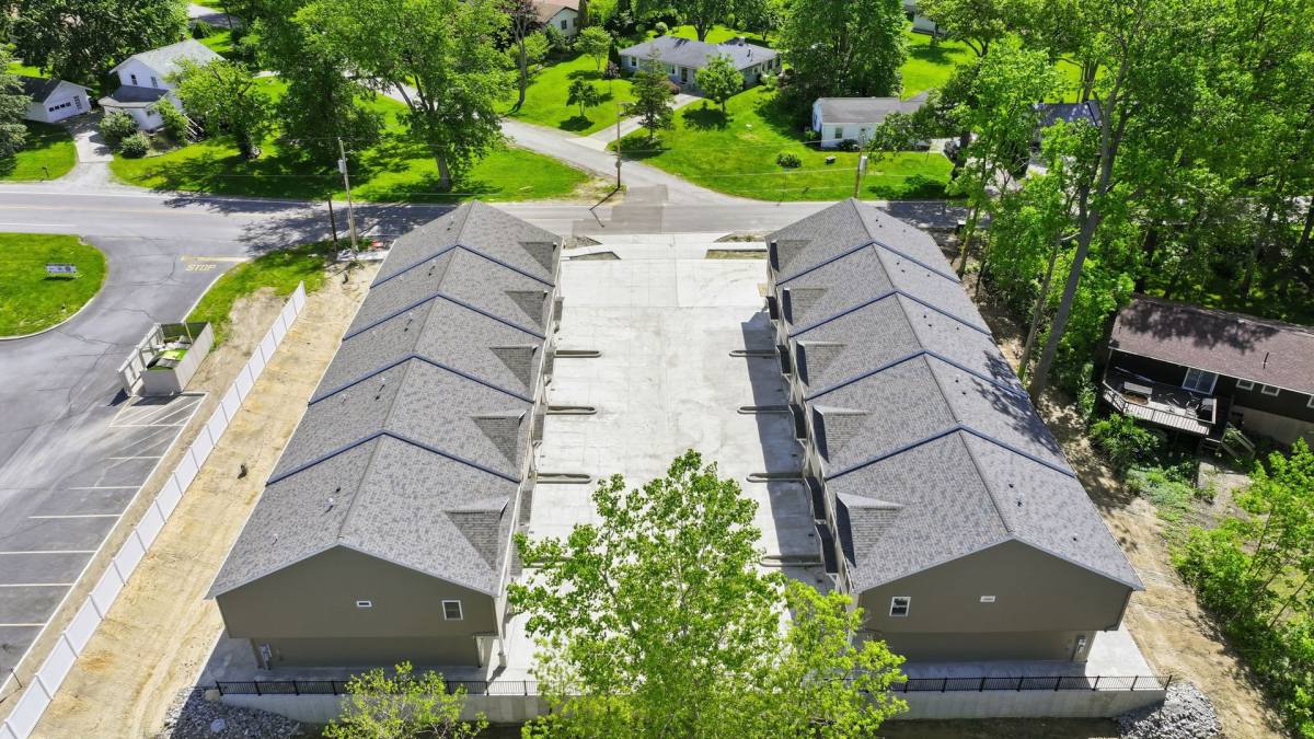 Apartment for rent at 2890 Getz Rd, Fort Wayne, IN 46804