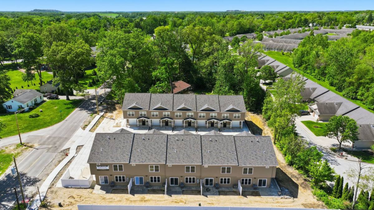 Apartment for rent at 2890 Getz Rd, Fort Wayne, IN 46804