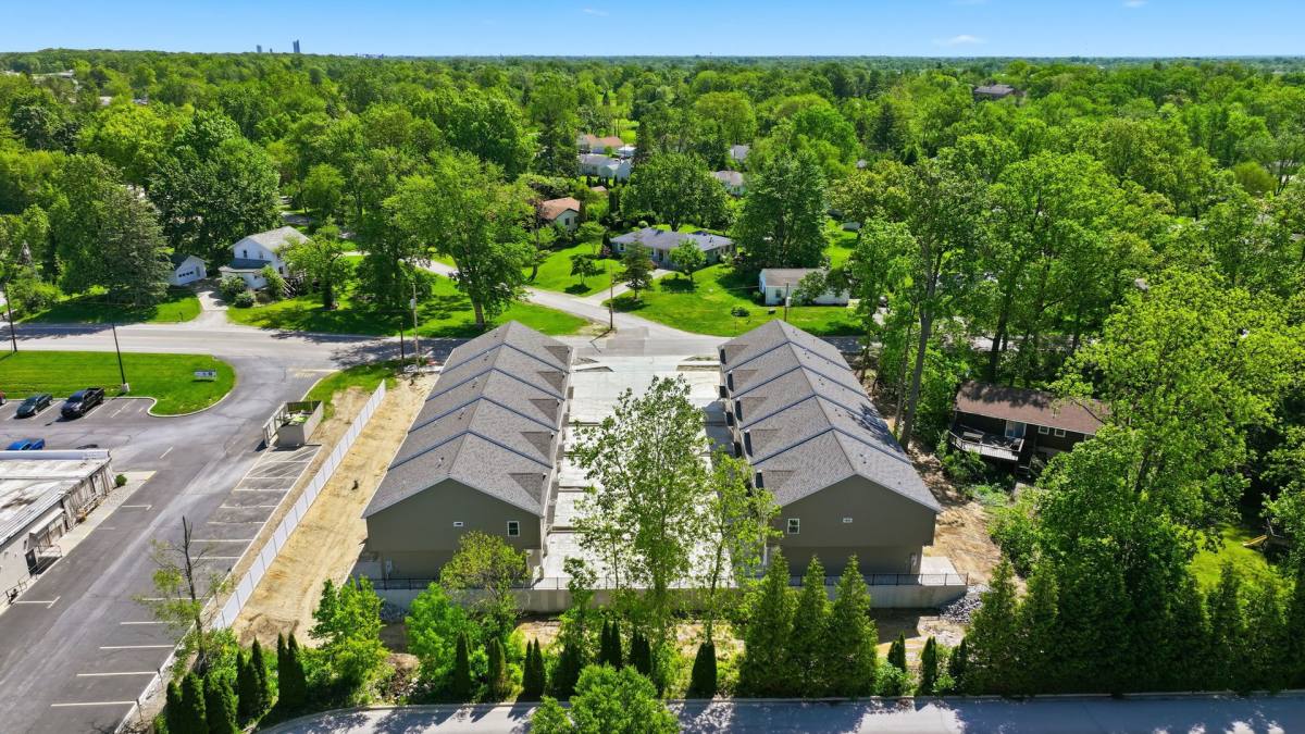 Apartment for rent at 2890 Getz Rd, Fort Wayne, IN 46804