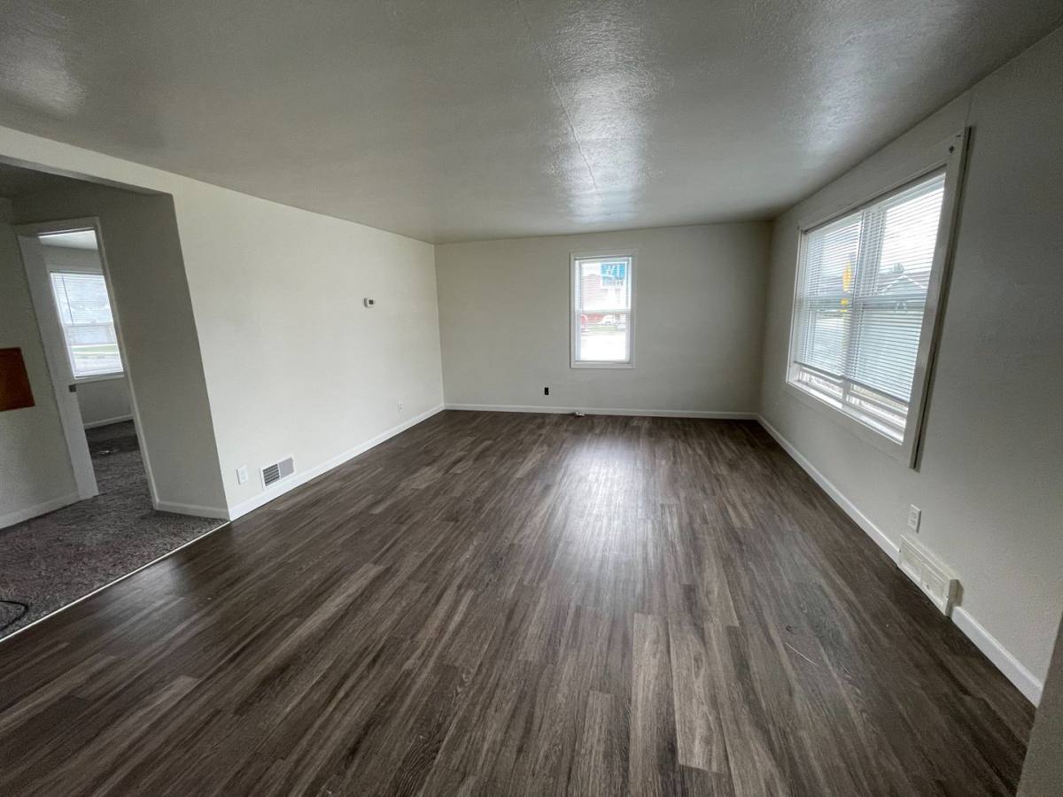 Townhouse for rent at 203 Highridge Ave, Denmark, WI 54208