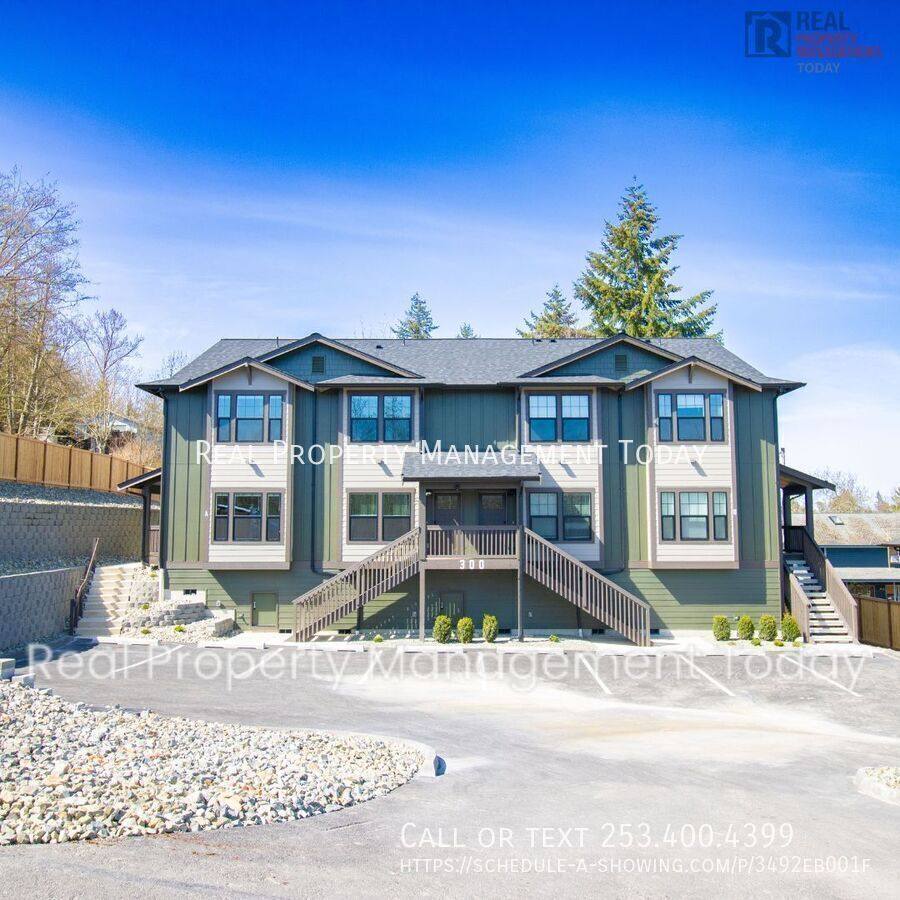 Townhouse for rent at 300 Larson St W #C, Eatonville, WA 98328