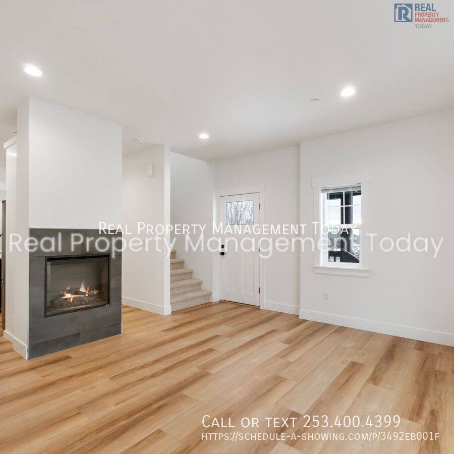 Townhouse for rent at 300 Larson St W #C, Eatonville, WA 98328