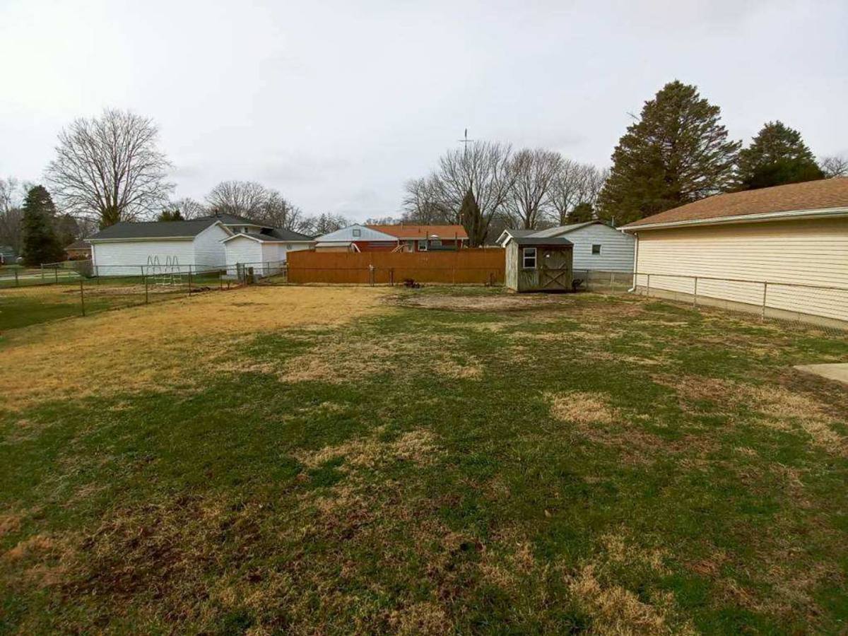 House for rent at 1805 Denton St, Springfield, IL 62702