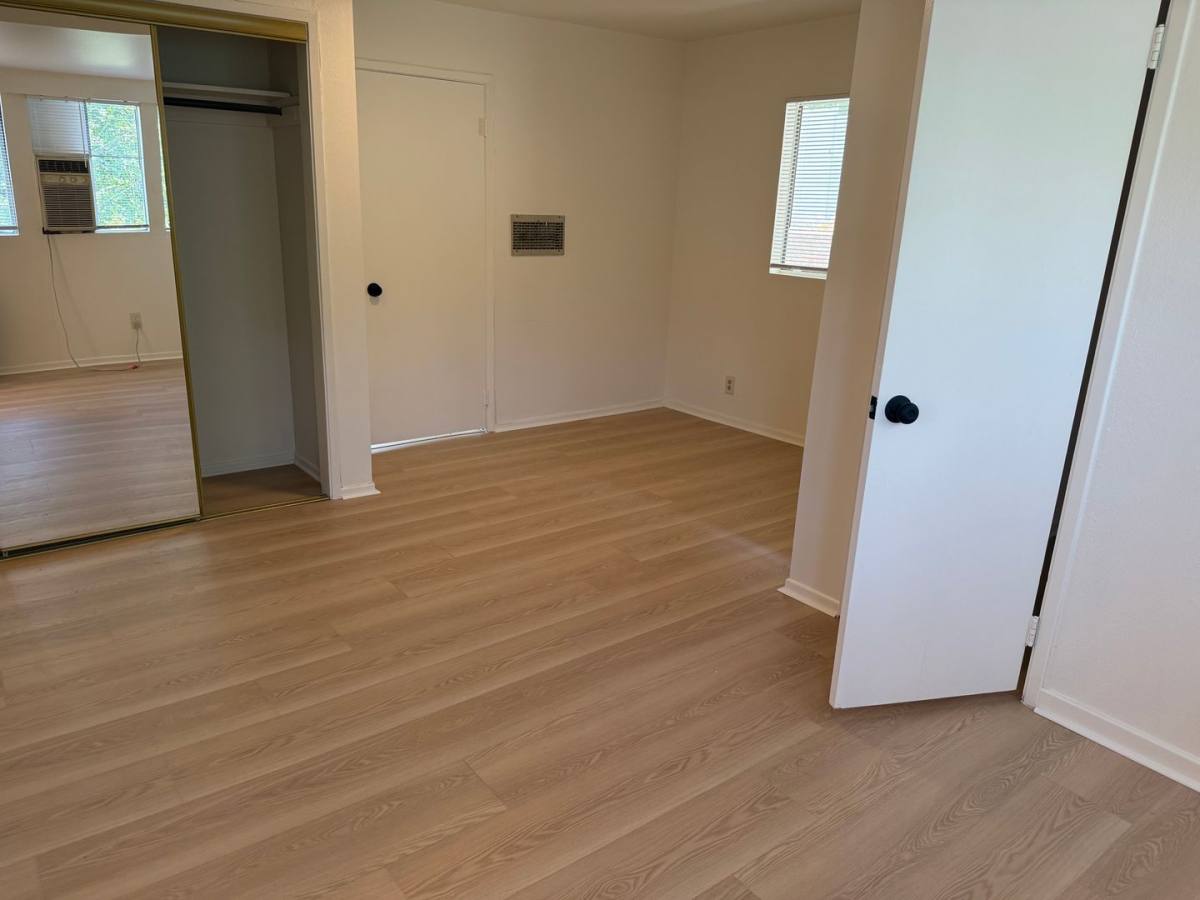Apartment for rent at 2564 Corralitas Dr, Los Angeles, CA 90039