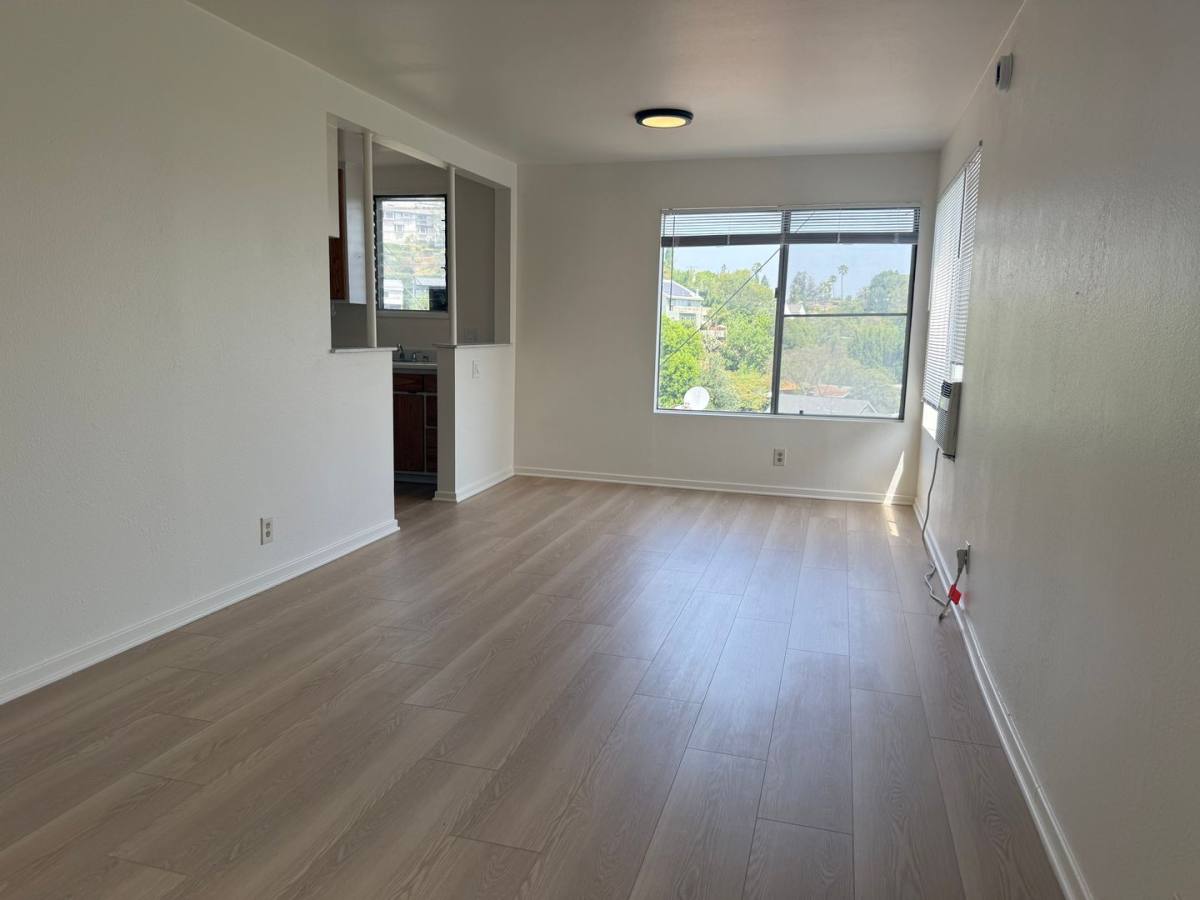 Apartment for rent at 2564 Corralitas Dr, Los Angeles, CA 90039