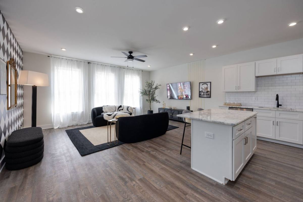 Townhouse for rent at 5621 Lenox Ave, Nashville, TN 37209