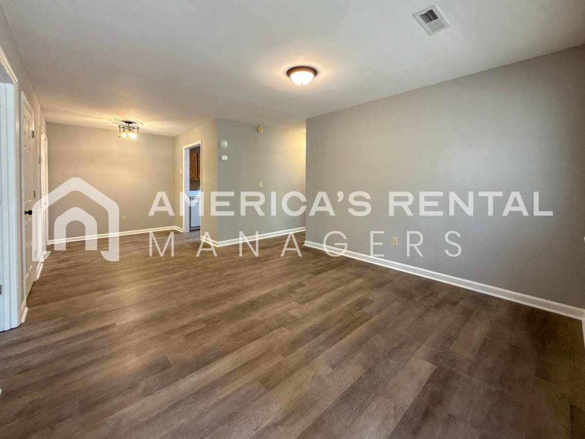 Townhouse for rent at 430 Canterbury Rd, Montevallo, AL 35115