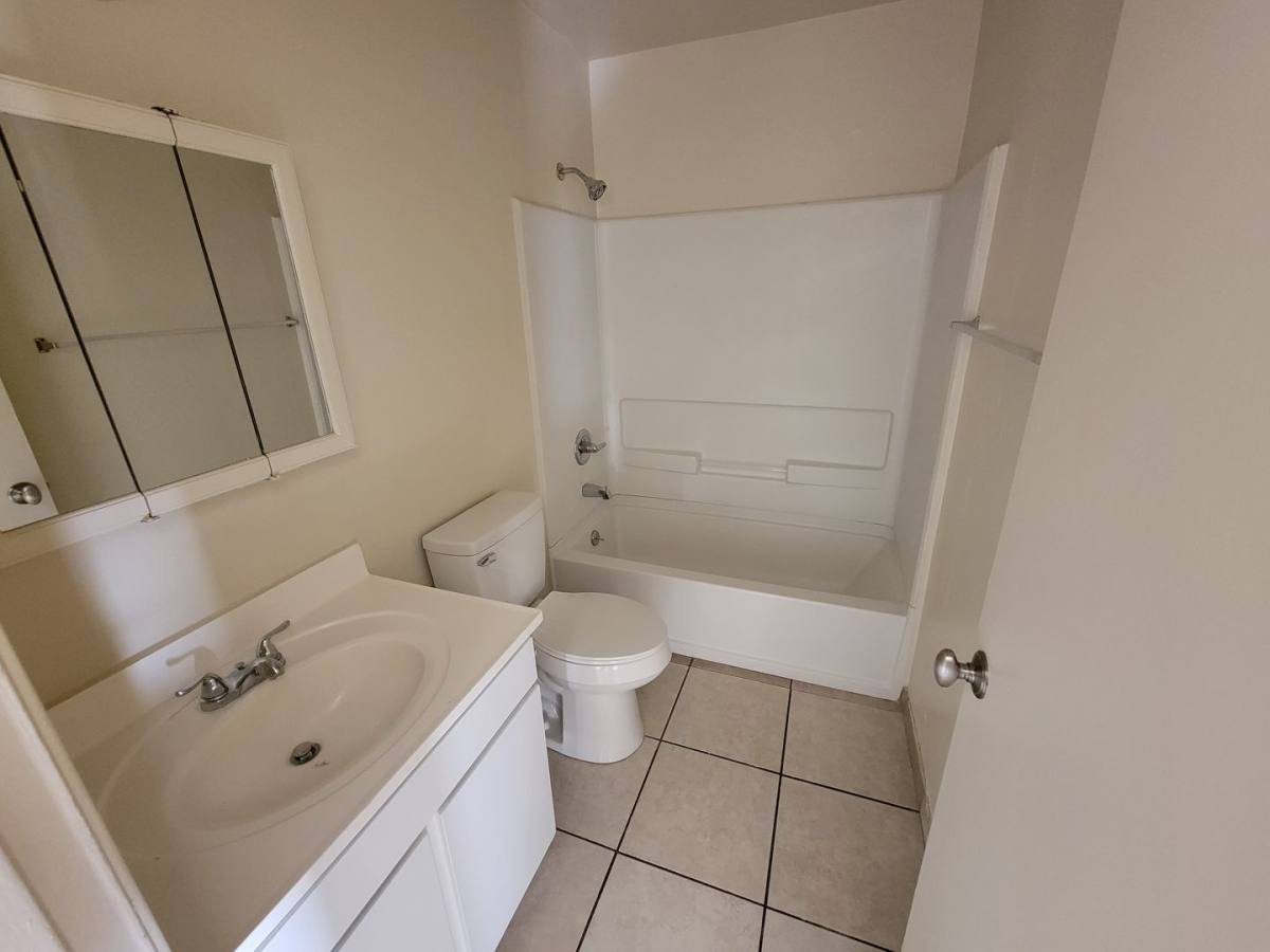 Apartment for rent at 1134 Parkside St, Salinas, CA 93906