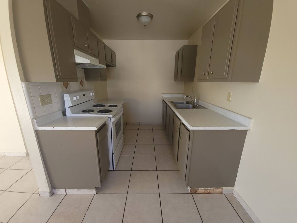 Apartment for rent at 1134 Parkside St, Salinas, CA 93906