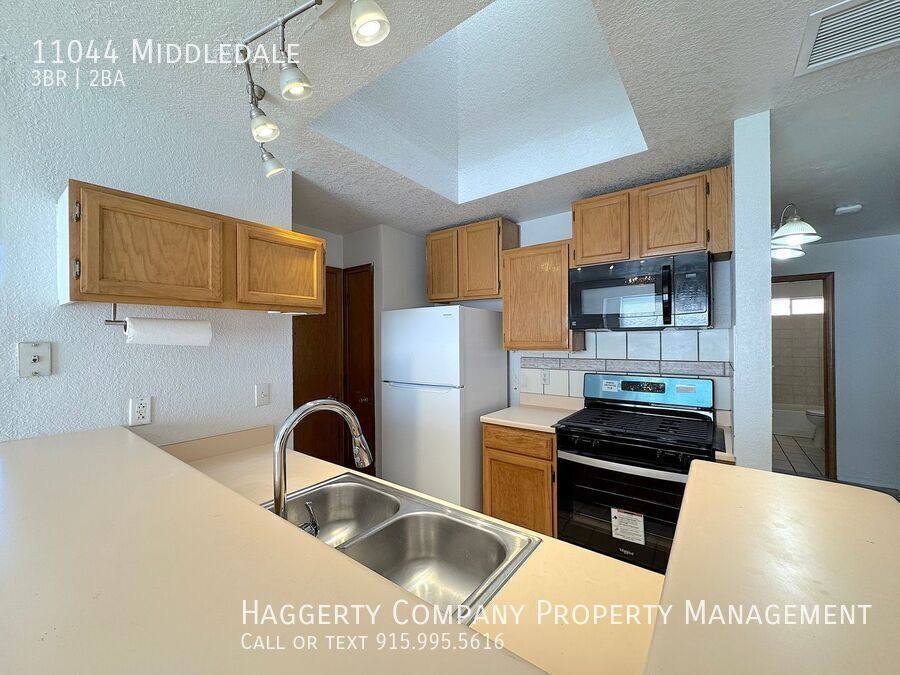 House for rent at 11044 Middledale, El Paso, TX 79934