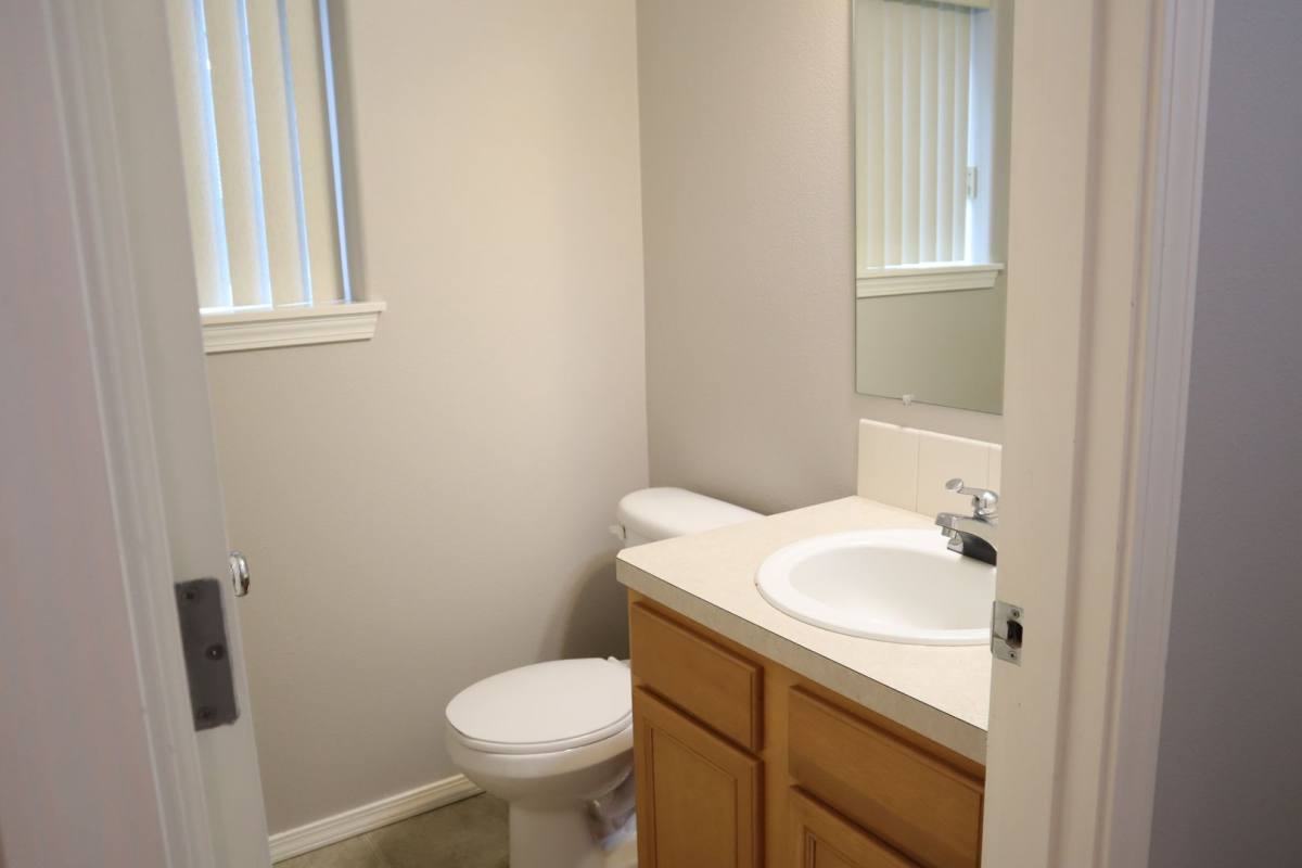 House for rent at 1211 NE 168th St, Ridgefield, WA 98642