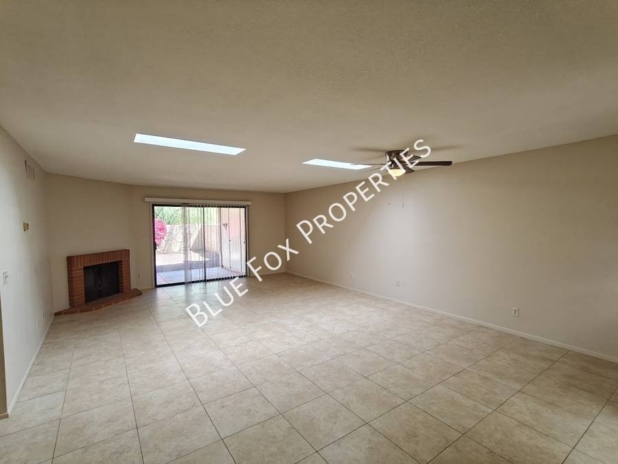 Townhouse for rent at 8305 N Midnight Way, Tucson, AZ 85741