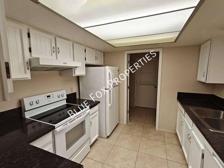 Townhouse for rent at 8305 N Midnight Way, Tucson, AZ 85741