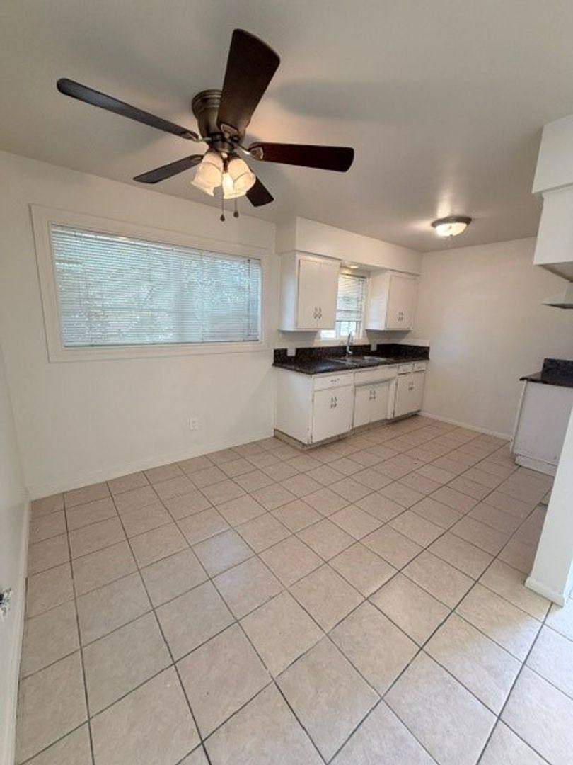 Apartment for rent at 1901 Buena Vista St, Bakersfield, CA 93304
