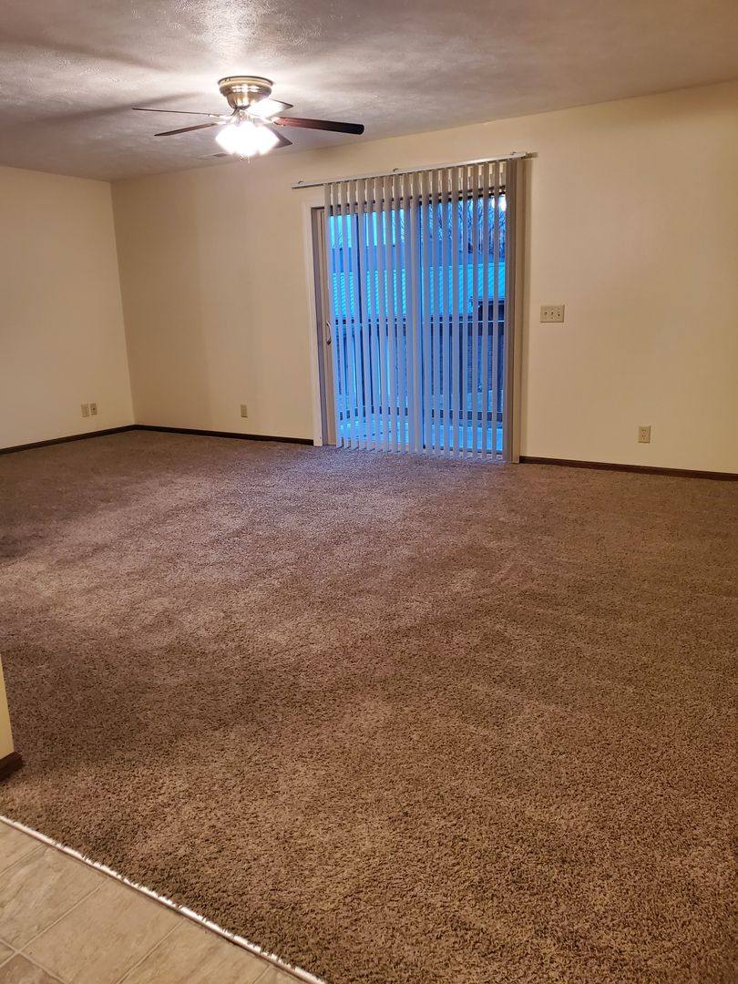 Apartment for rent at 1510 Boswell Ave, Crete, NE 68333