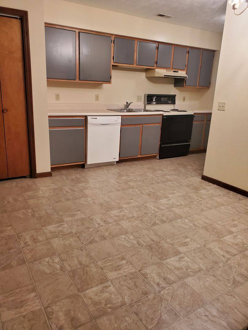 Apartment for rent at 1510 Boswell Ave, Crete, NE 68333
