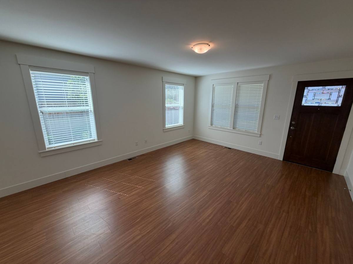 House for rent at 1117 10th St, Anacortes, WA 98221