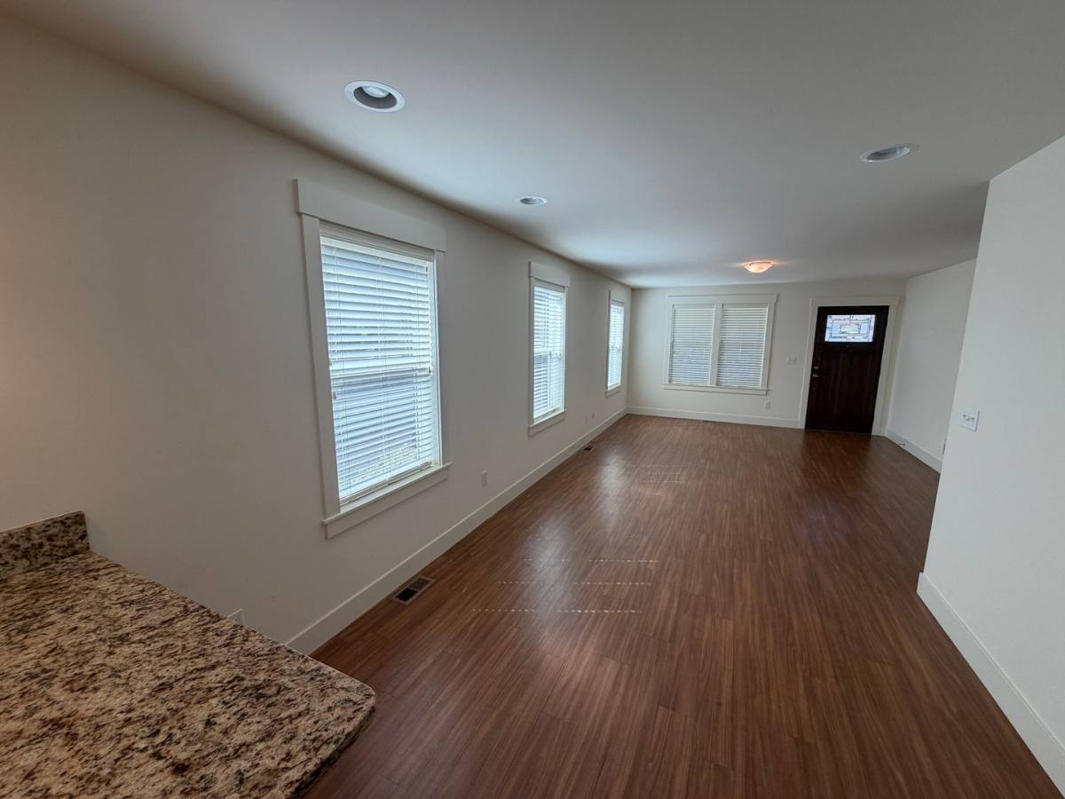 House for rent at 1117 10th St, Anacortes, WA 98221