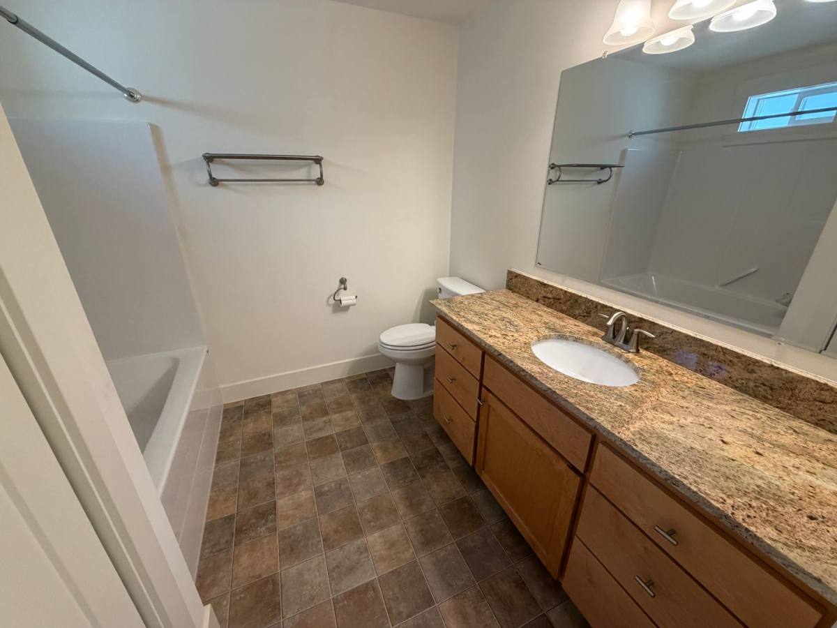 House for rent at 1117 10th St, Anacortes, WA 98221