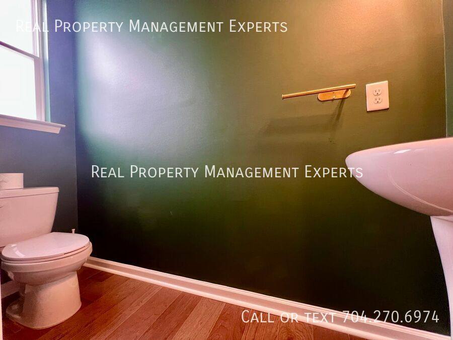 Townhouse for rent at 3162 Hutton Gardens Lane, Charlotte, NC 28269