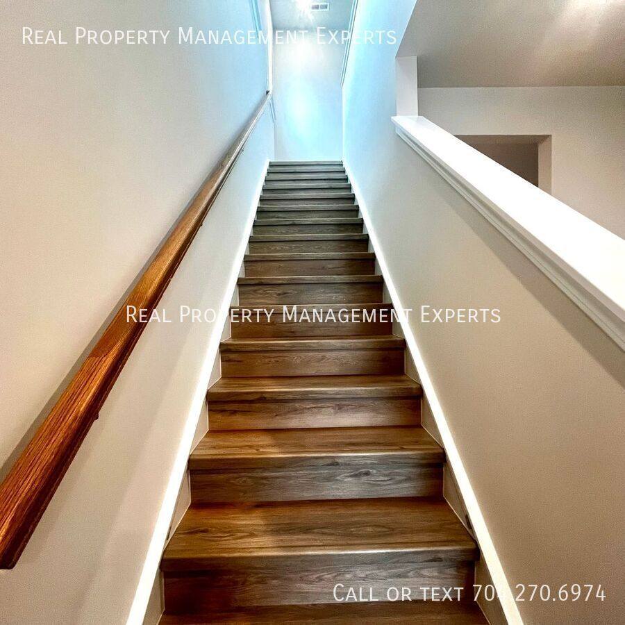 Townhouse for rent at 3162 Hutton Gardens Lane, Charlotte, NC 28269