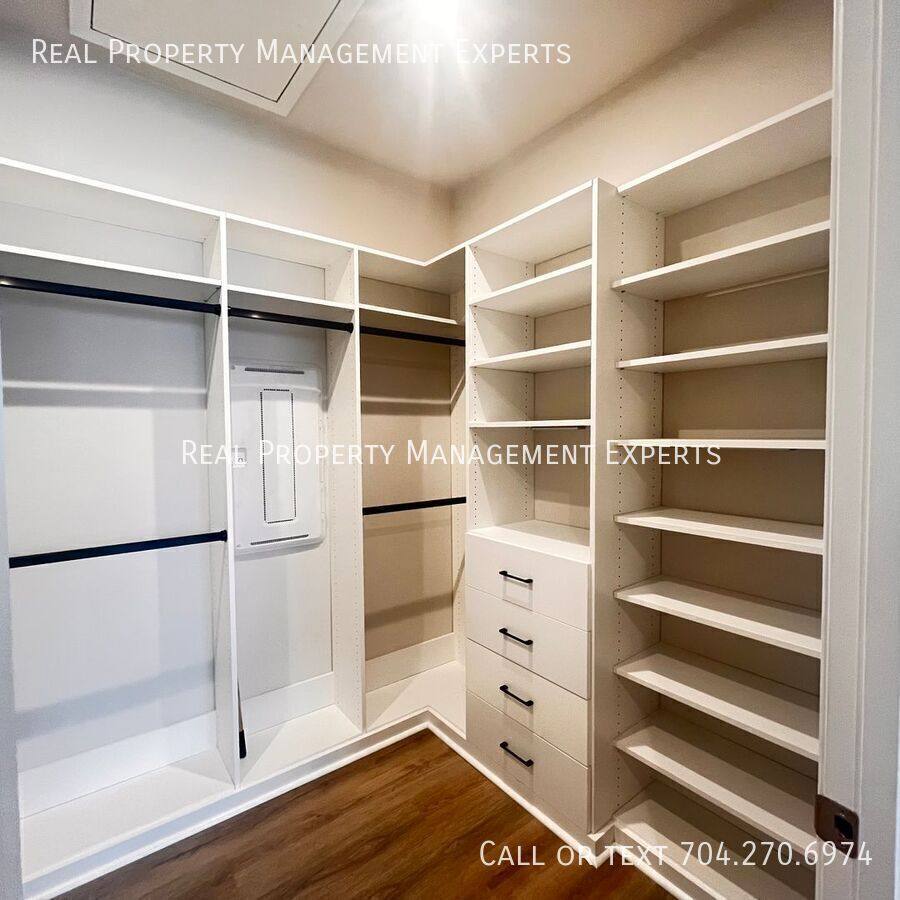 Townhouse for rent at 3162 Hutton Gardens Lane, Charlotte, NC 28269