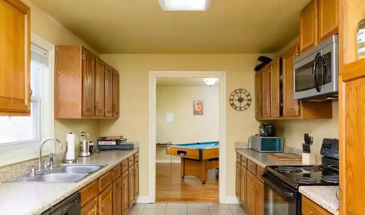 House for rent at 1144 N Vista Place, Fayetteville, AR 72703