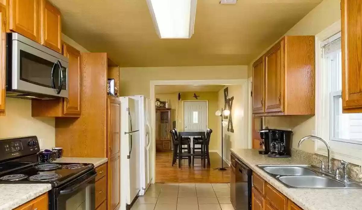 House for rent at 1144 N Vista Place, Fayetteville, AR 72703