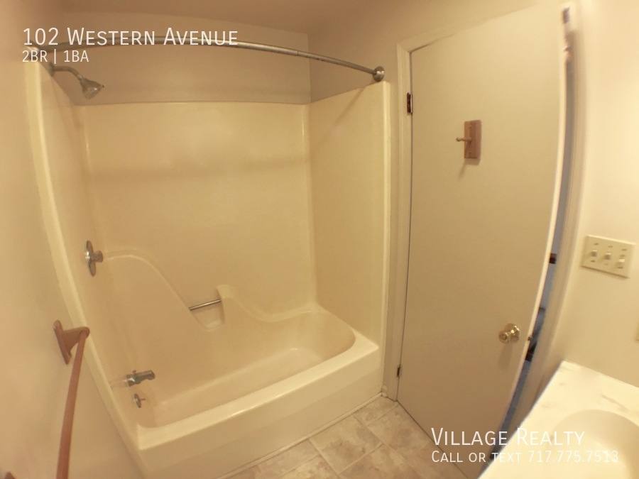 Townhouse for rent at 102 Western Ave, Red Lion, PA 17356