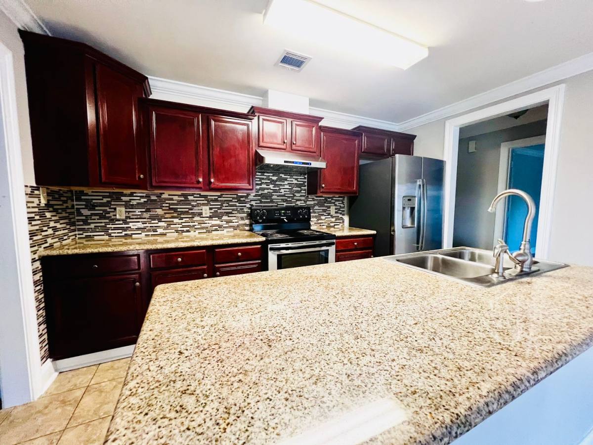 House for rent at 204 King Arthurs Way, Youngsville, LA 70592