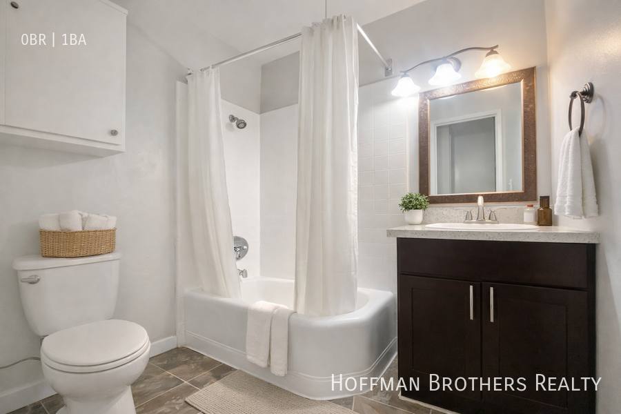 Apartment for rent at 1911 W 2nd St #26, Los Angeles, CA 90057