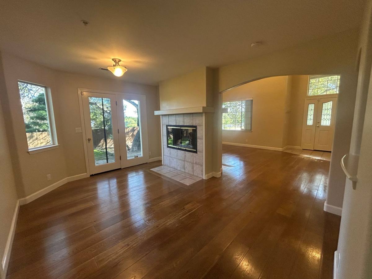 House for rent at 142 Pine Canyon Rd, Salinas, CA 93908