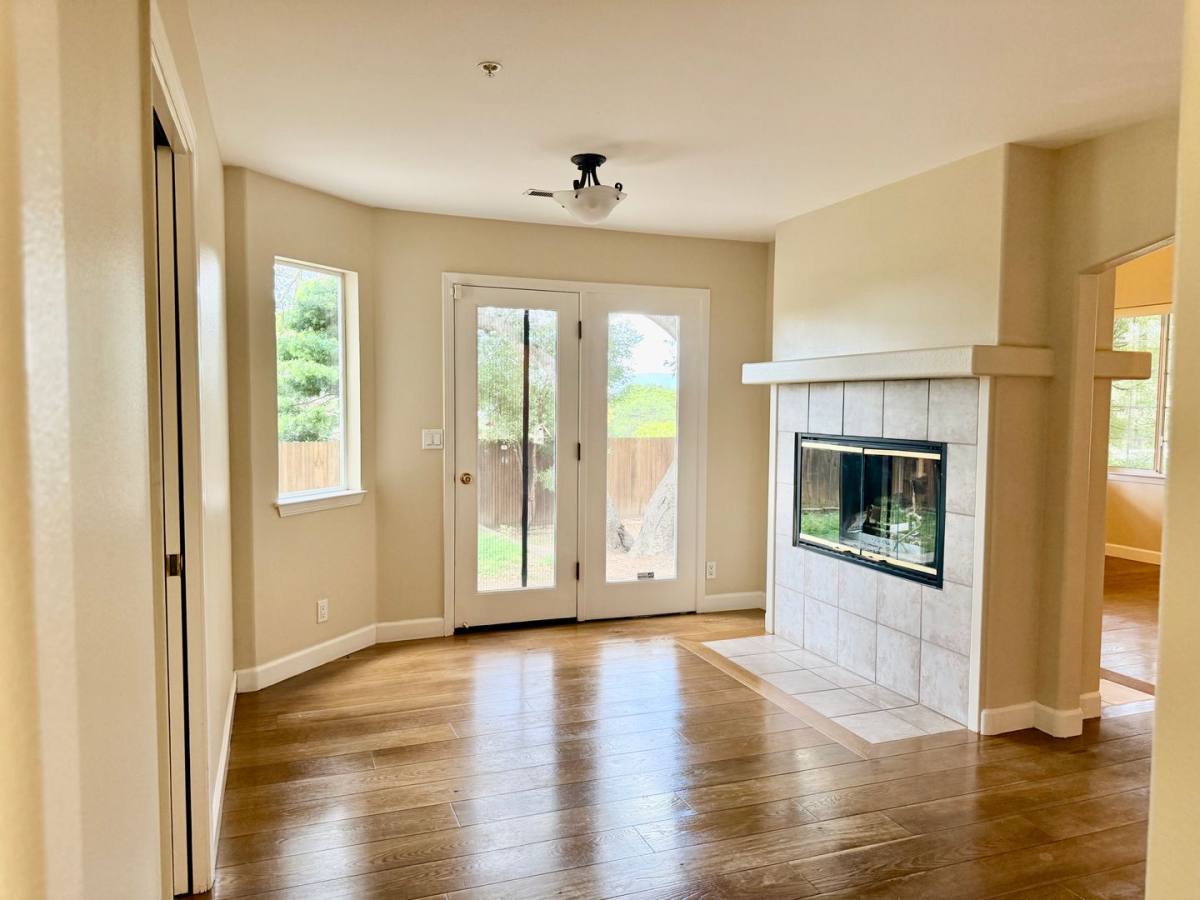 House for rent at 142 Pine Canyon Rd, Salinas, CA 93908