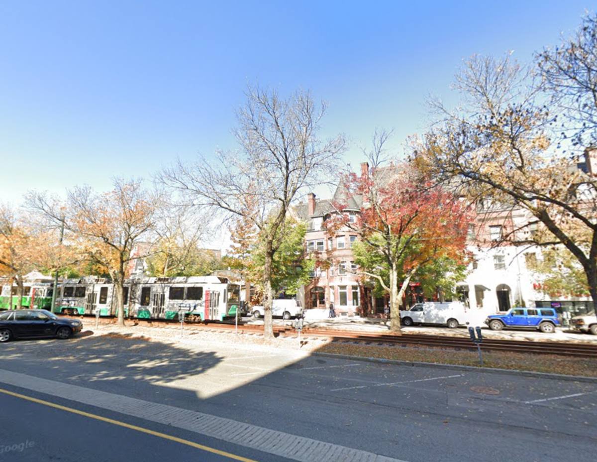Apartment for rent at 1404 Beacon St #301, Brookline, MA 02446