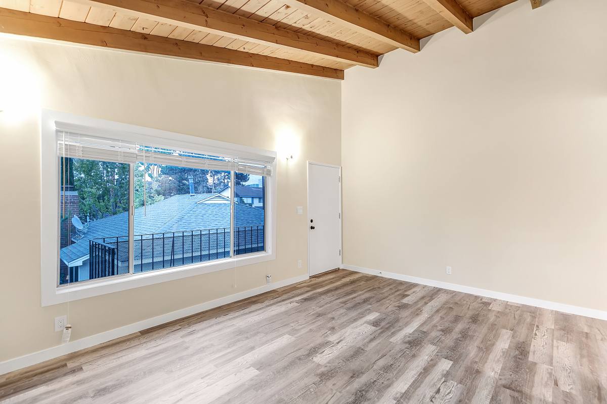 Apartment for rent at 3831 Beethoven St #2, Los Angeles, CA 90066