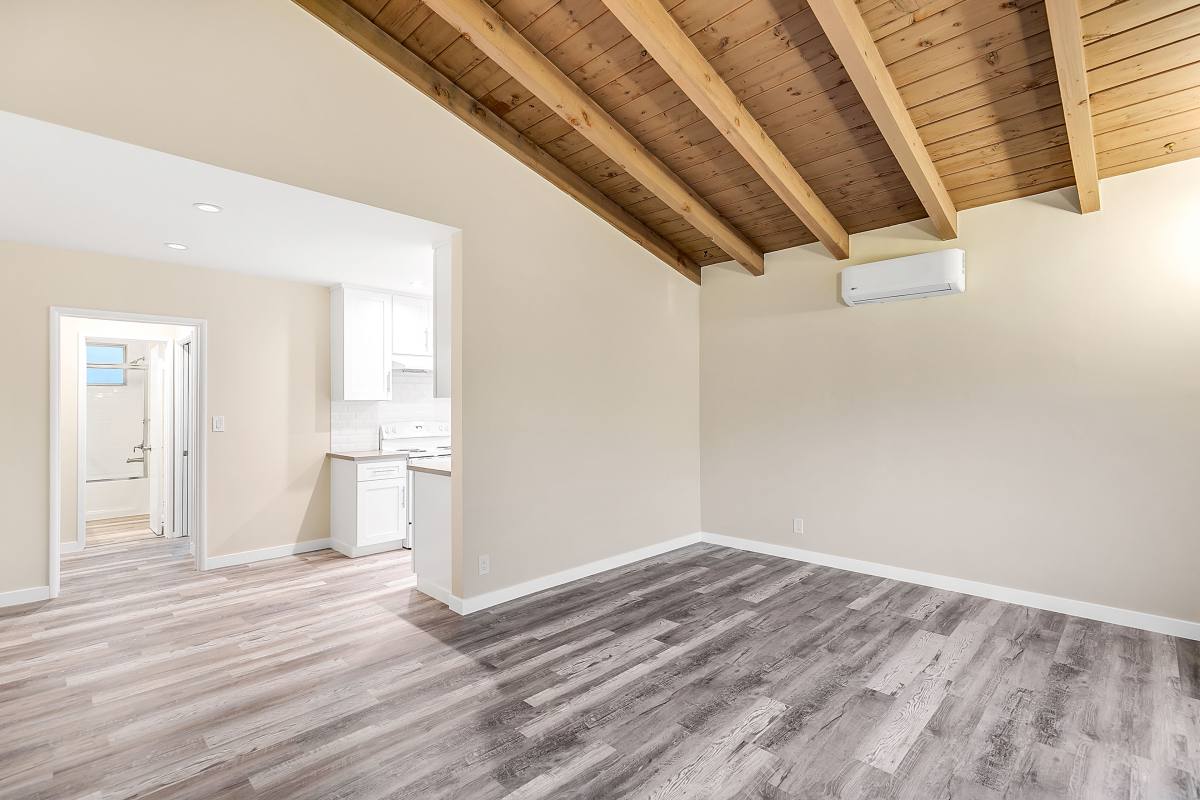 Apartment for rent at 3831 Beethoven St #2, Los Angeles, CA 90066