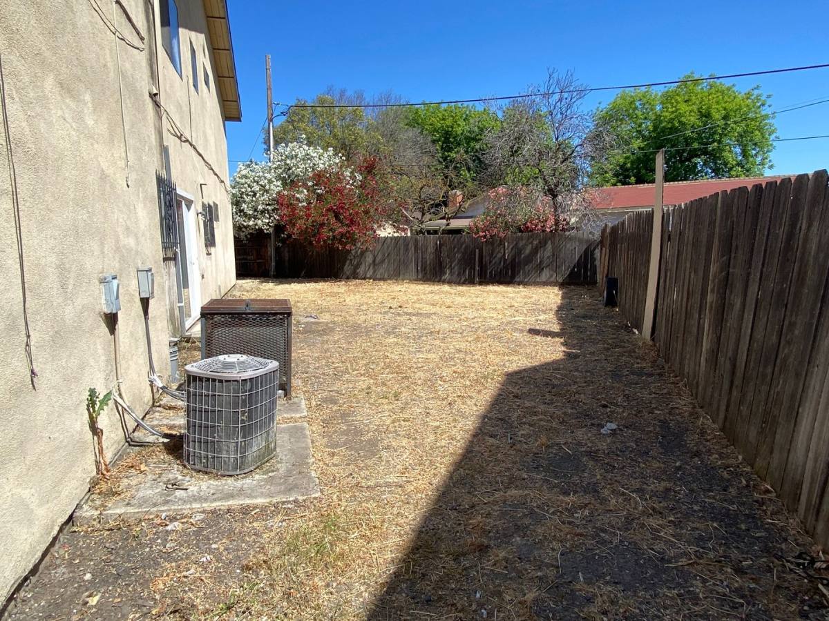 Apartment for rent at 827 Dundee Way, Stockton, CA 95210
