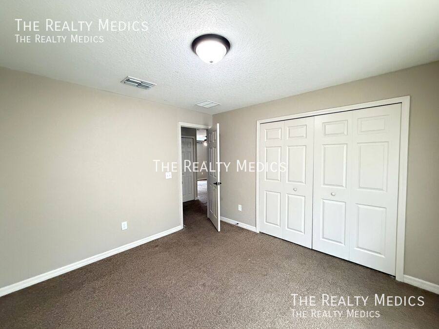 House for rent at 15741 SW 23rd Ave Rd, Ocala, FL 34473